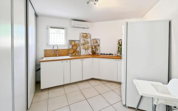 Maison à vendre    7 pièces •  Cuers