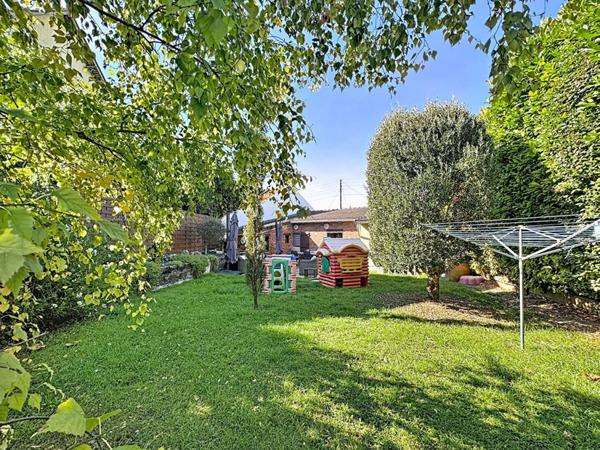 Maison de plain-pied 3 chambres avec jardin exposé Sud-est