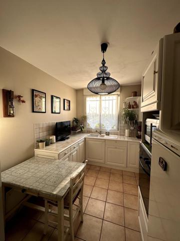 REIMS - TYPE 4 avec Loggia et une PLACE DE PARKING