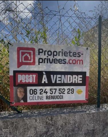 Terrain constructible pour un immeuble d'habitation avec une emprise au sol de 300 m² maximum