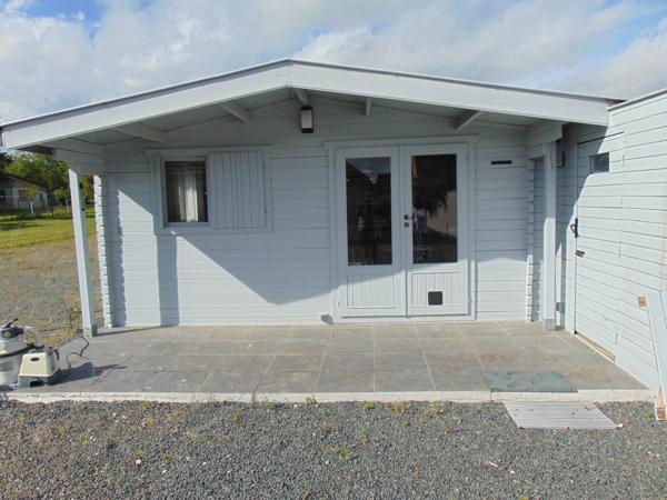 TRES BELLE MAISON CONTEMPORAINE DE PLAIN-PIED