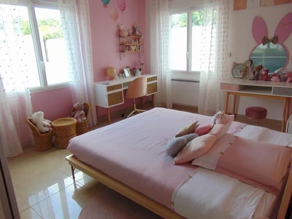 TRES BELLE MAISON CONTEMPORAINE DE PLAIN-PIED