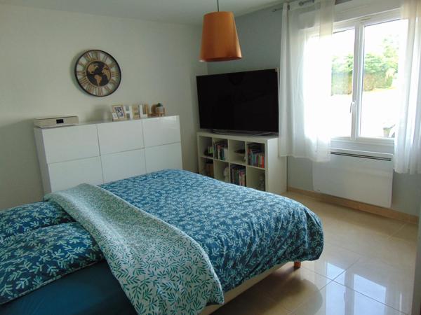 TRES BELLE MAISON CONTEMPORAINE DE PLAIN-PIED