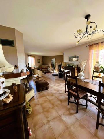 Villa plain-pied Château L'Evêque 141 m2