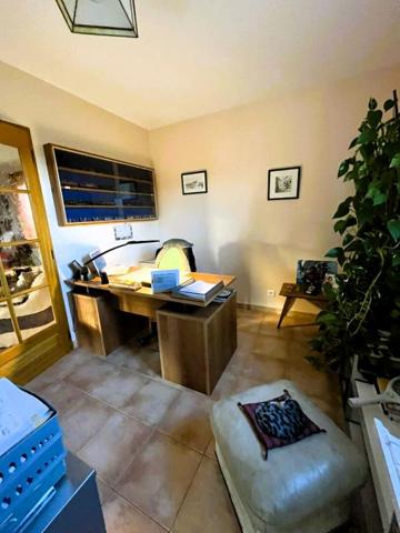 Villa plain-pied Château L'Evêque 141 m2