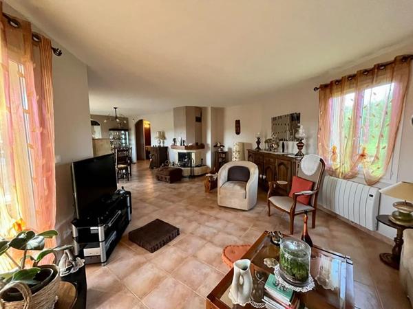 Villa plain-pied Château L'Evêque 141 m2