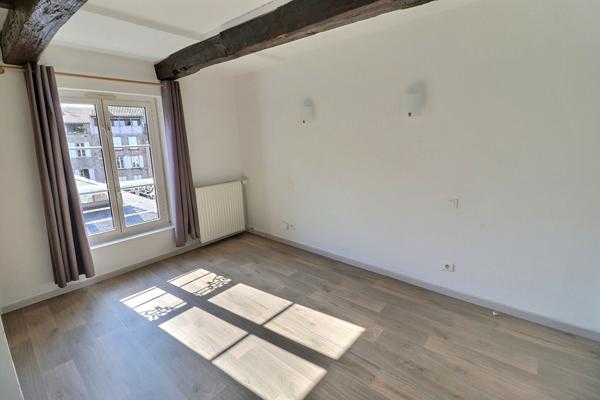 Appartement 4 pièces en centre ville de Figeac