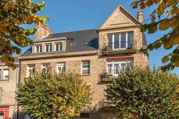 Maison de ville aux grands projets