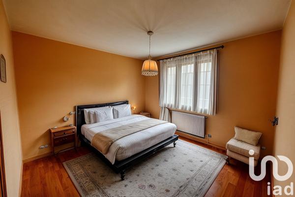 Maison 3 pièces de 76 m² à Vierzon (18100)