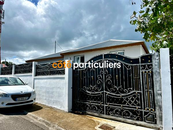 Vente Maison89 m² - 4 Pièces - SAINTE ROSE (97115)