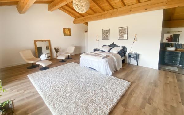 Maison à vendre    7 pièces •  Saint-Antonin-Noble-Val