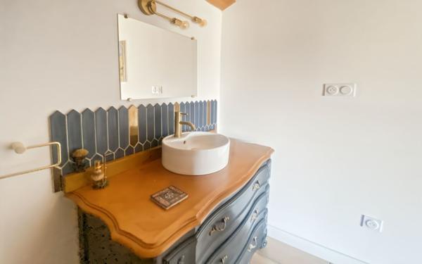 Maison à vendre    7 pièces •  Saint-Antonin-Noble-Val