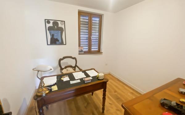 Maison à vendre    7 pièces •  Saint-Antonin-Noble-Val