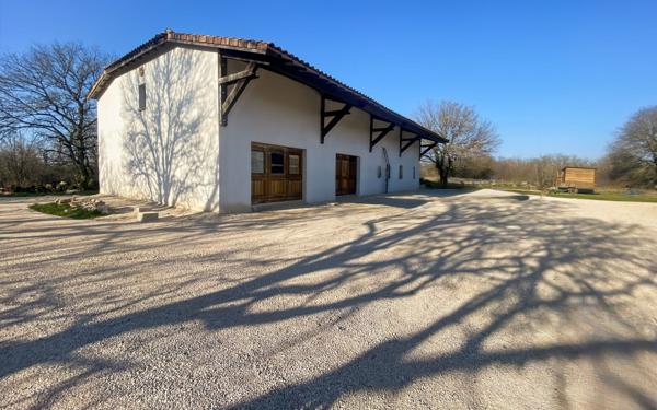 Maison à vendre    7 pièces •  Saint-Antonin-Noble-Val