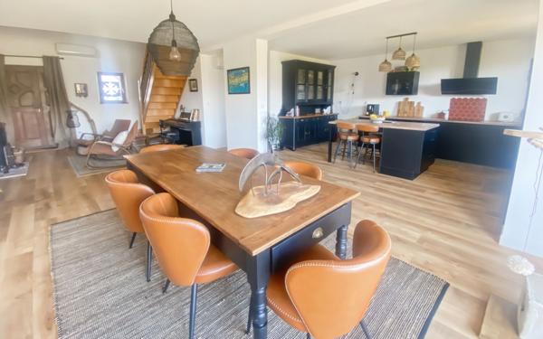 Maison à vendre    7 pièces •  Saint-Antonin-Noble-Val