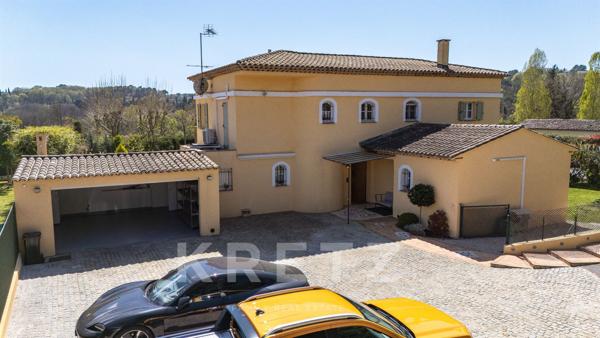VILLA 5 CHAMBRES GRAND JARDIN A PIED DU VILLAGE DE VALBONNE