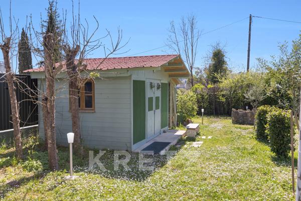 VILLA 5 CHAMBRES GRAND JARDIN A PIED DU VILLAGE DE VALBONNE