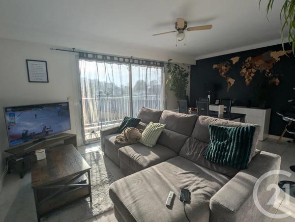 Appartement F4 à vendre  4 pièces - 76,75 m 2   COMMEQUIERS  - 85