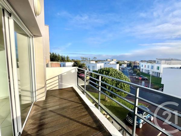 Appartement F4 à vendre  4 pièces - 76,75 m 2   COMMEQUIERS  - 85