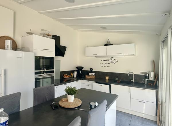 Marseille - 4 pièce(s) - 98 m²