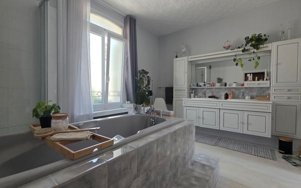 Maison à vendre    5 pièces •  Montivilliers