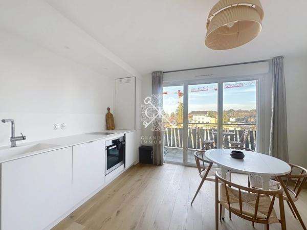 T2 MEUBLÉ AVEC GARAGE THONON-LES-BAINS