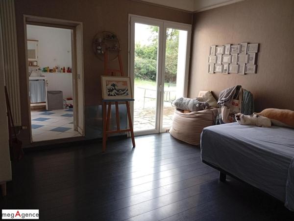 Maison à CUSSET, 03300 - 9 pièces 322m²