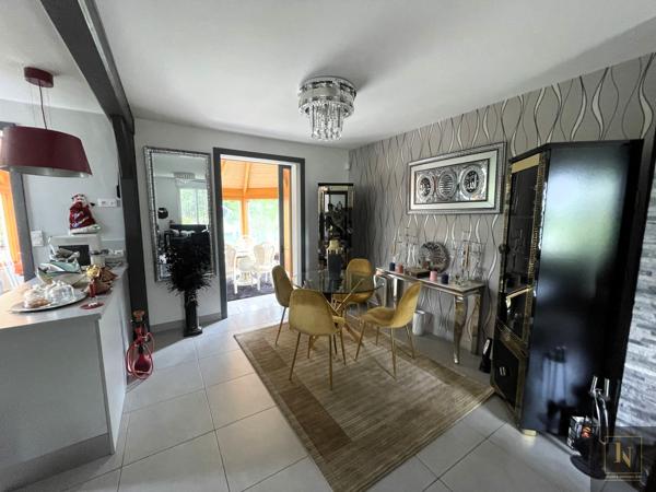Maison
                                                                                                                                                                                                                                                                                                                        6 pièce(s)                                                                                                                                                                                                          4 chambre(s)                                                                                                                                                                                                          150  m²