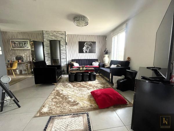 Maison
                                                                                                                                                                                                                                                                                                                        6 pièce(s)                                                                                                                                                                                                          4 chambre(s)                                                                                                                                                                                                          150  m²