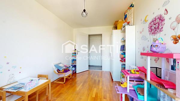 !! Le parfait appartement familial : grands volumes, lumière et cadre verdoyant avec parc arboré !!