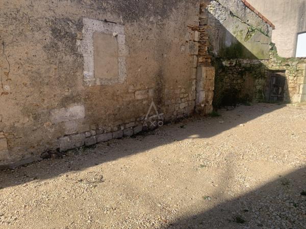 Grande à rénover - Fort potentiel - secteur Angoulême