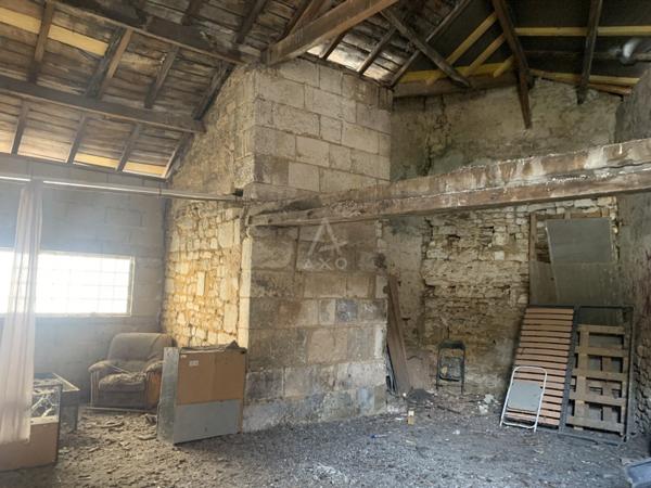 Grande à rénover - Fort potentiel - secteur Angoulême