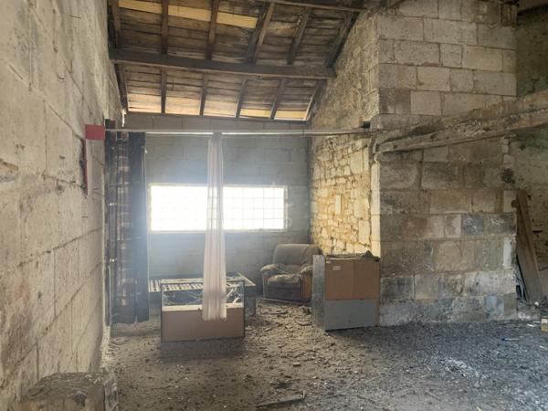 Grande à rénover - Fort potentiel - secteur Angoulême