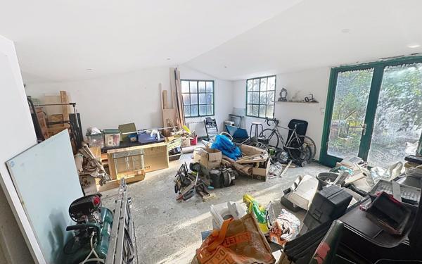 Maison à vendre    9 pièces • 219 m2 Villeneuve-lès-Avignon