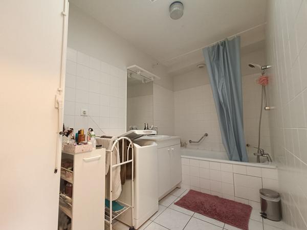 Appartement Tours avec terrasse et parking