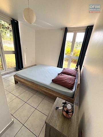 A louer beau T3 meublé avec varangue et jardin dans la residence Les Huppes de bourbon à La Montagne