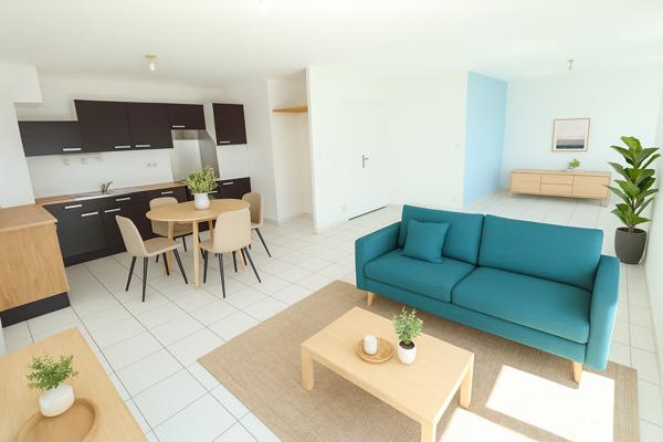 Caen -  F5  en  dernier étage avec terrasse de 28m2 et double stationnement en sous-sol