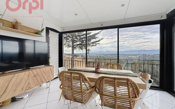 Maison à vendre    8 pièces • 146 m2 Fréjus