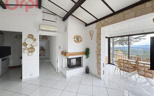 Maison à vendre    8 pièces • 146 m2 Fréjus