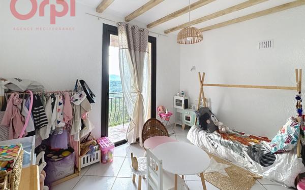 Maison à vendre    8 pièces • 146 m2 Fréjus