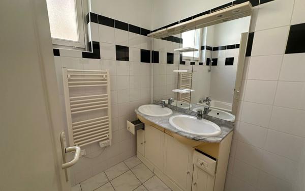 Maison à louer    4 pièces • 95 m2 Talence