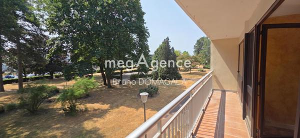 Appartement à VELIZY-VILLACOUBLAY, 78140 - 4 pièces 75m²