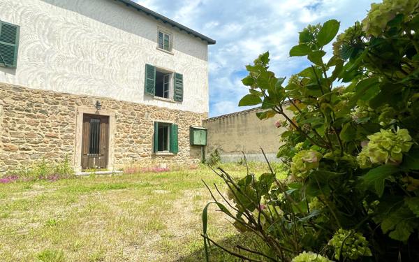 Maison à vendre    5 pièces • 93 m2 Brindas