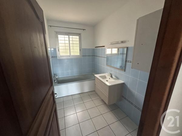 Immeuble à vendre  194 m2 ST DENIS - 974