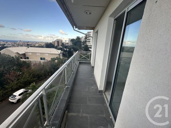 Immeuble à vendre  194 m2 ST DENIS - 974