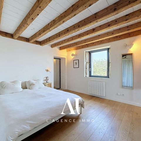 Maison de ville de 128 m² avec terrasse de 70 m² sans vis-à-vis, jardin et garage – Péron 01630