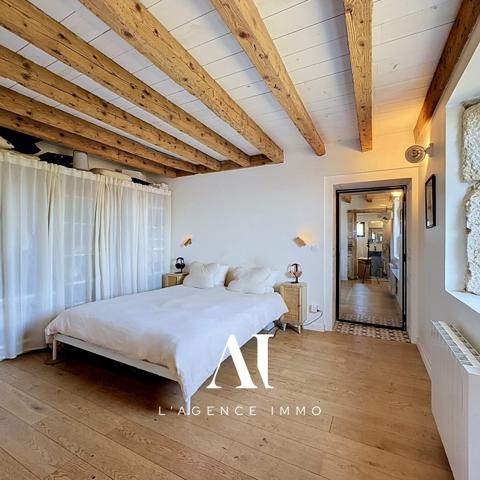 Maison de ville de 128 m² avec terrasse de 70 m² sans vis-à-vis, jardin et garage – Péron 01630