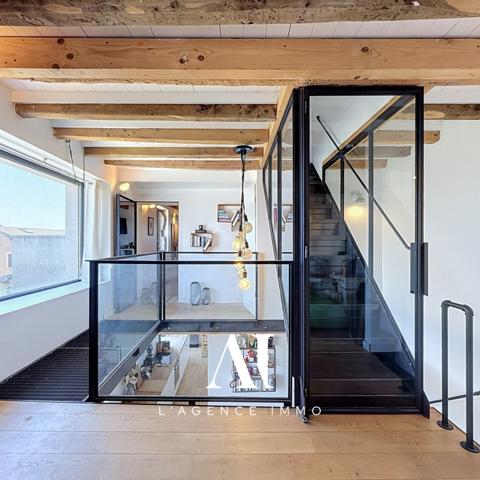 Maison de ville de 128 m² avec terrasse de 70 m² sans vis-à-vis, jardin et garage – Péron 01630