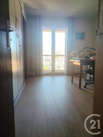 Appartement à vendre  5 pièces - 117 m 2   DIGNE LES BAINS  - 04