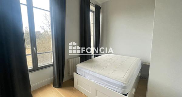 Location Appartement meublé 2 pièces 42.15 m² - Champagne-au-mont-d'or 69410